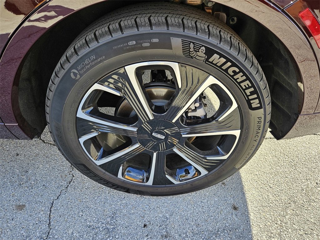 Used 2025 Lincoln Nautilus Reserve image 44