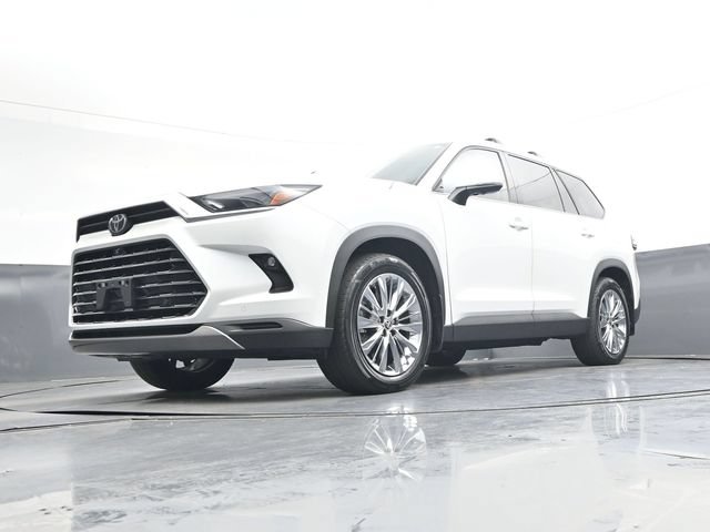Used 2024 Toyota Grand Highlander AWD image 38