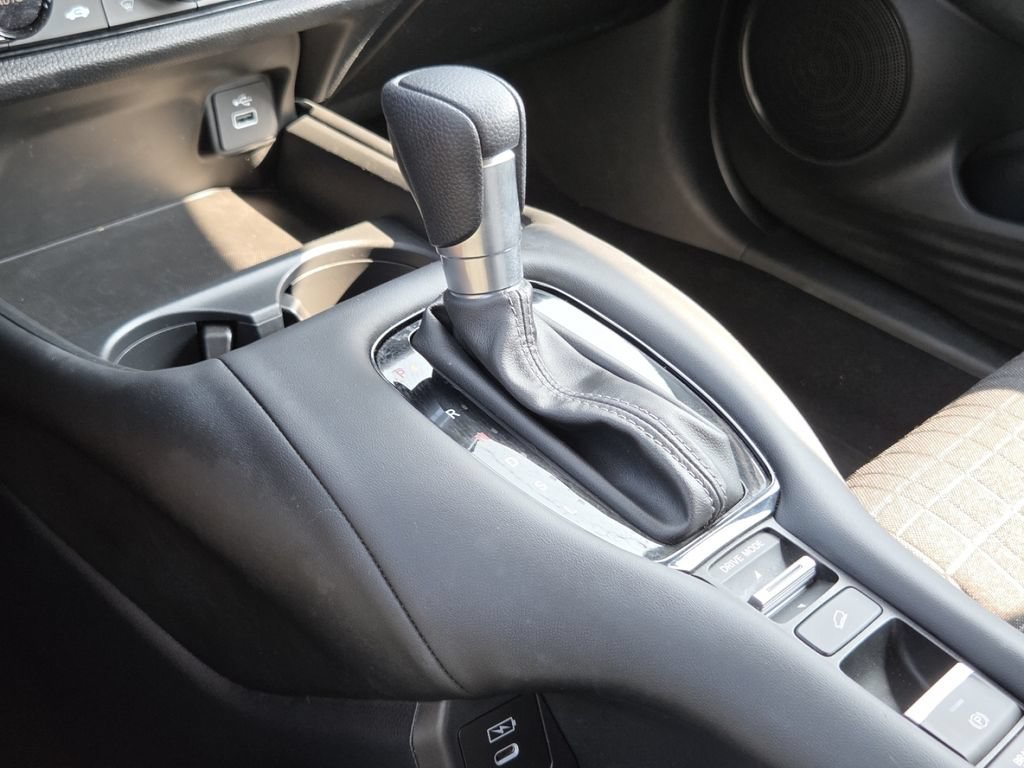 Certified 2024 Honda HR-V LX image 31