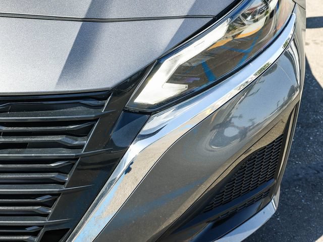 Used 2024 Nissan Altima 2.5 SV FWD image 10