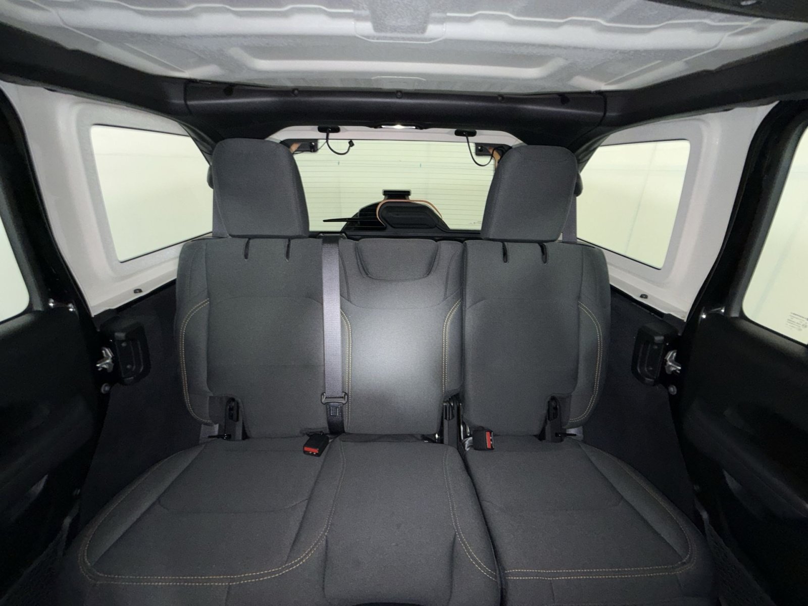 Used 2024 Jeep Wrangler Unlimited Sport AWD/4WD image 22