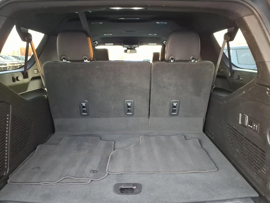 Certified 2023 Chevrolet Suburban Premier image 23