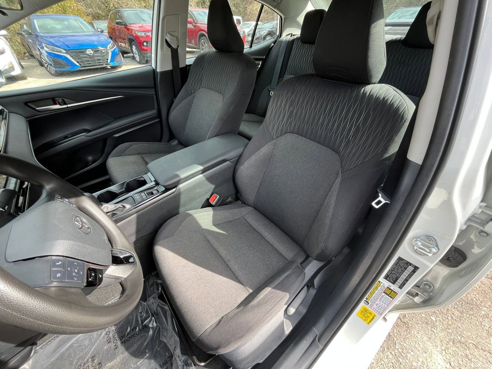 Used 2025 Toyota Camry LE image 33