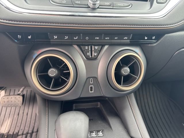 Certified 2023 Chevrolet Blazer Premier w/ Driver Confidence II Package image 18