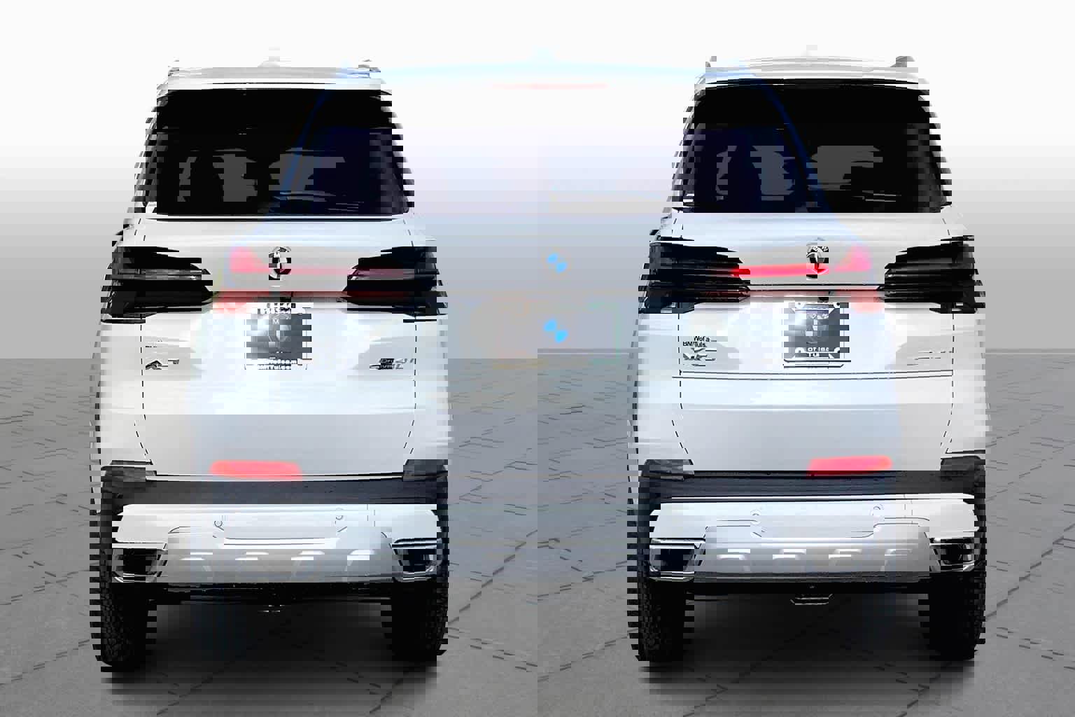 New 2025 BMW X5 sDrive40i w/ Climate Comfort Package image 4