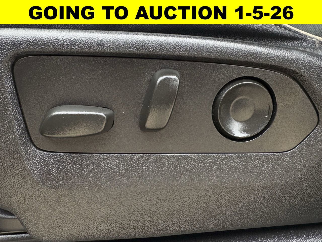 Used 2023 GMC Yukon SLT image 27