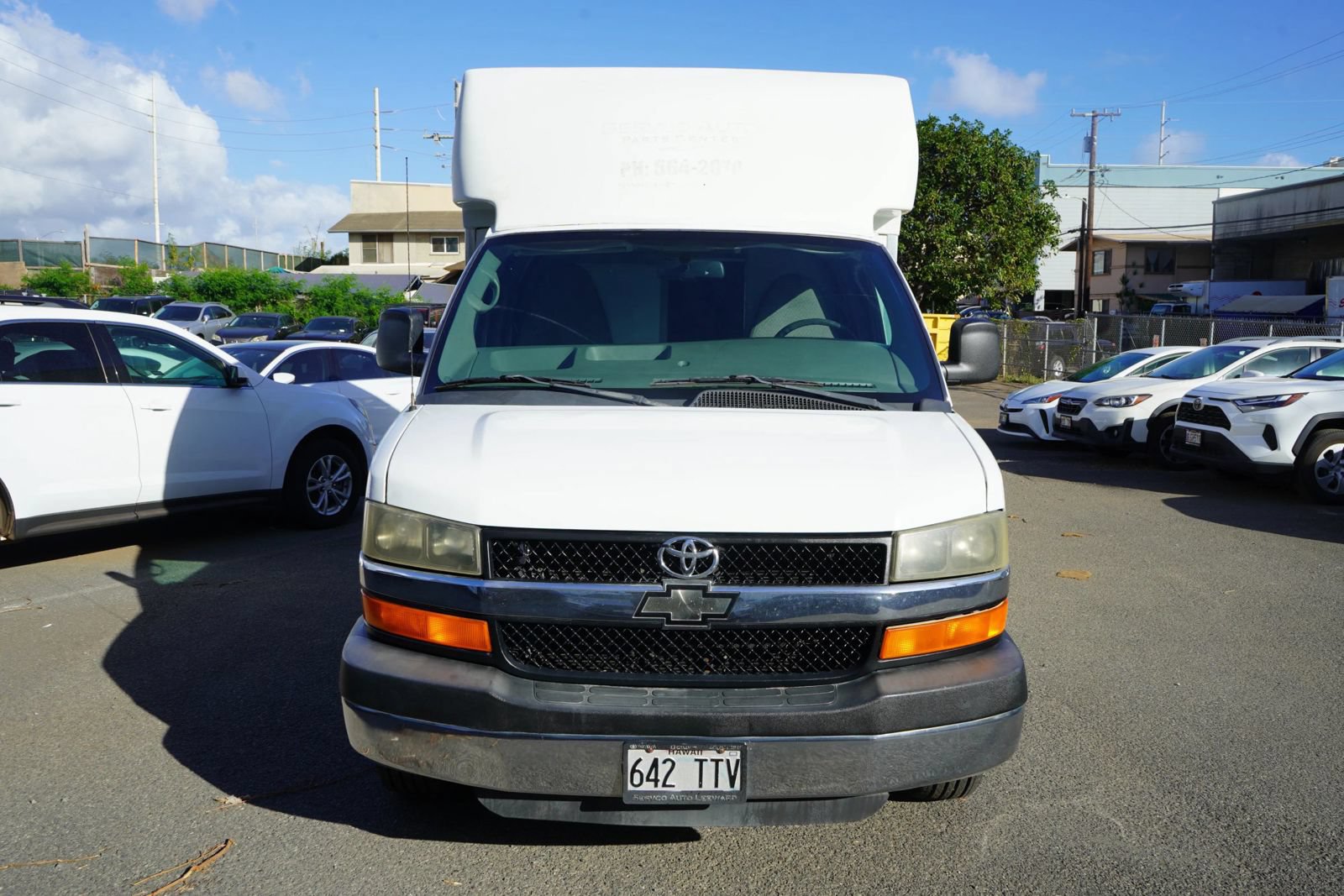 Used 2012 Chevrolet Express 3500 w/ Chrome Appearance Package RWD image 3