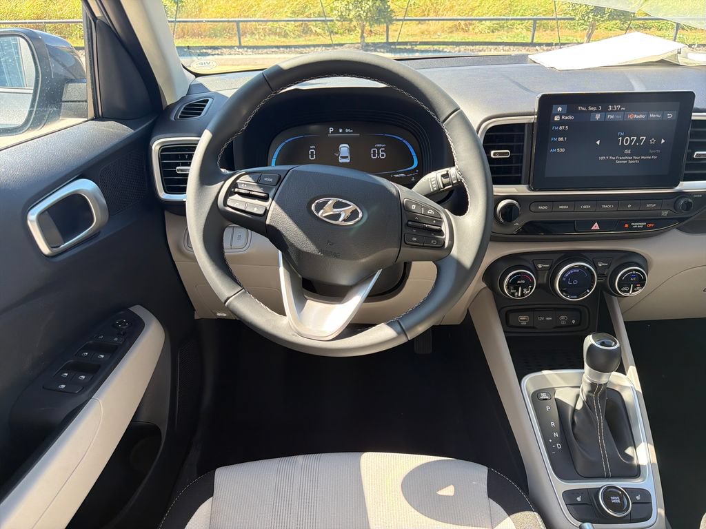New 2026 Hyundai Venue SEL FWD image 21