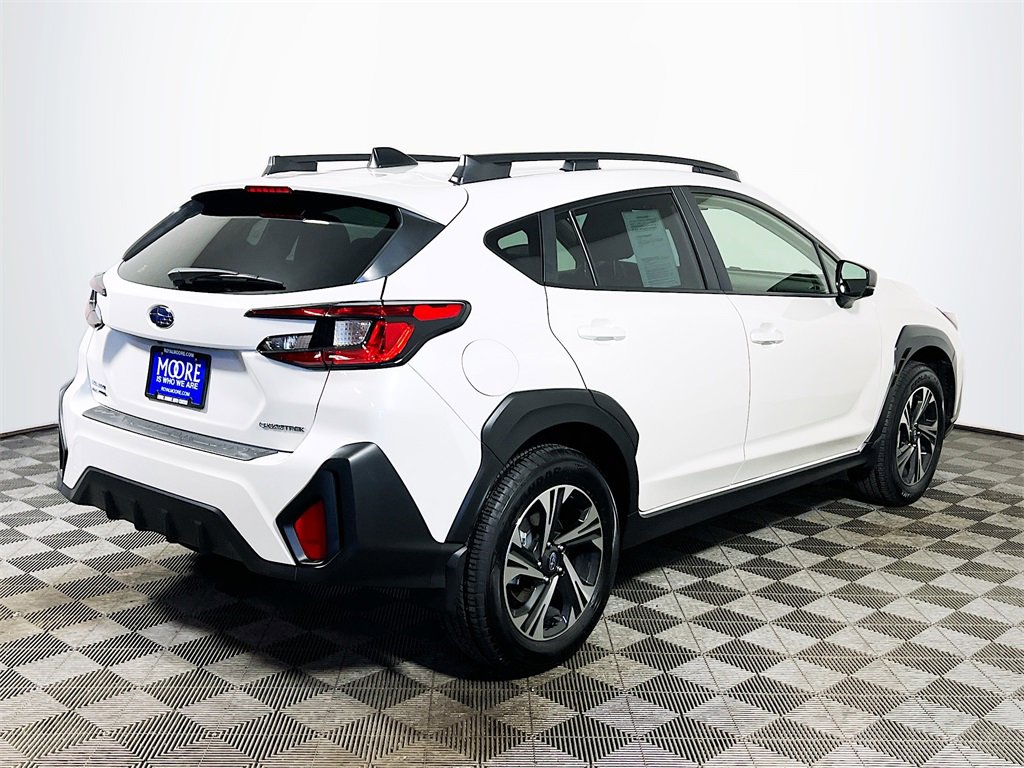 Used 2024 Subaru Crosstrek 2.0i Premium image 8