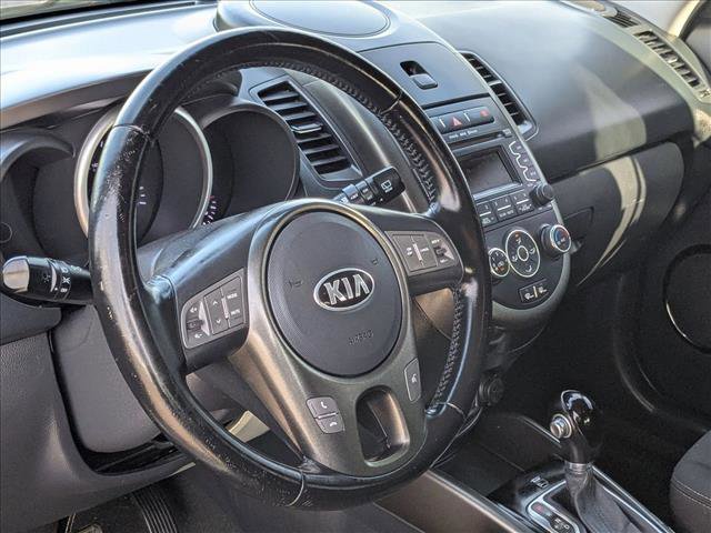 Used 2013 Kia Soul + image 9