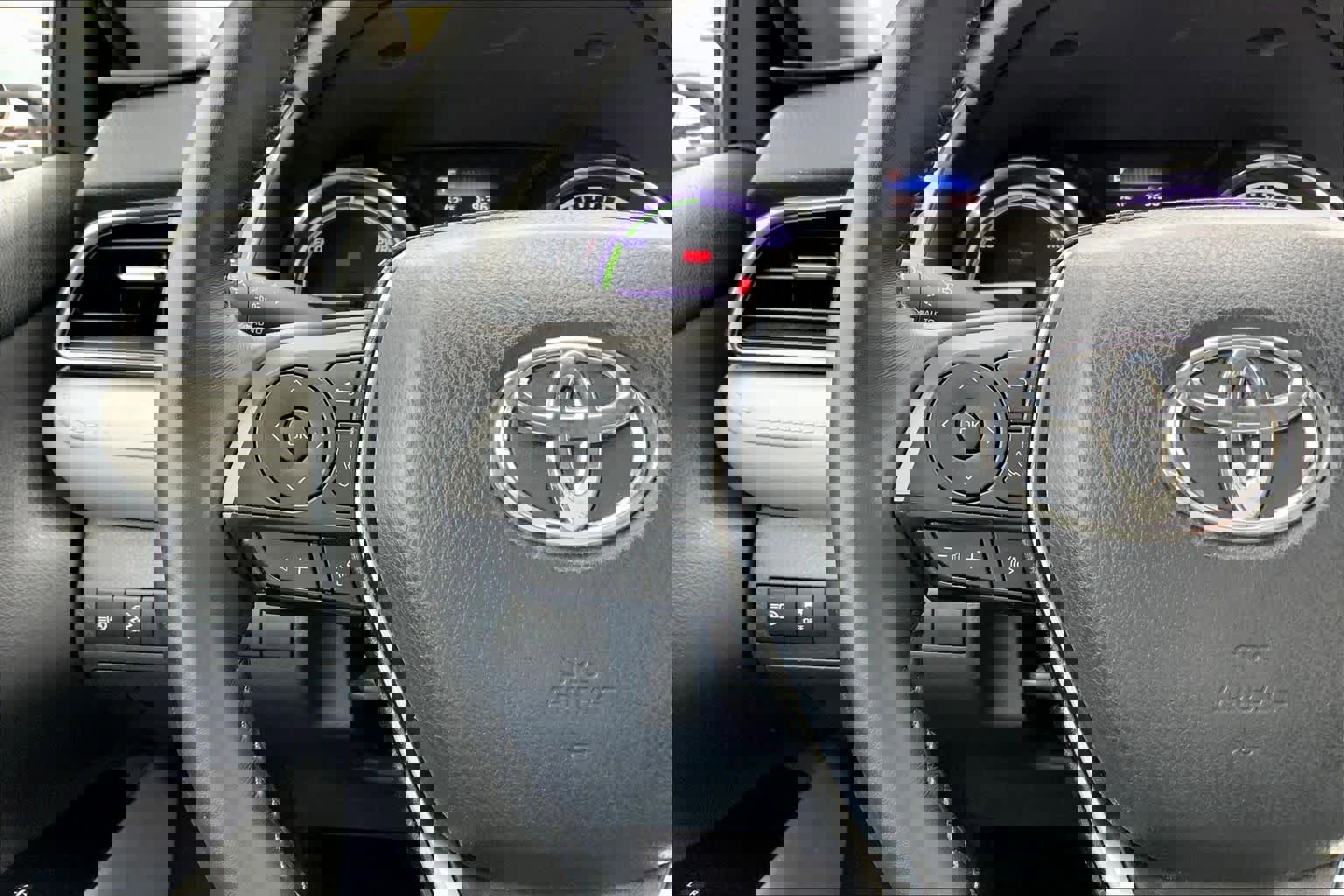 Used 2019 Toyota Camry SE image 23