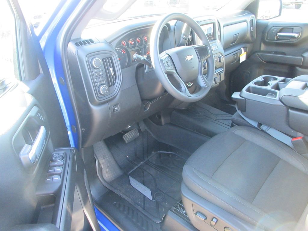 New 2026 Chevrolet Silverado 1500 Custom w/ Turbomax Blackout Package image 14