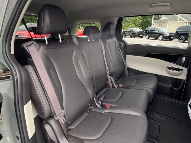 Used 2023 Kia Carnival SX FWD image 24