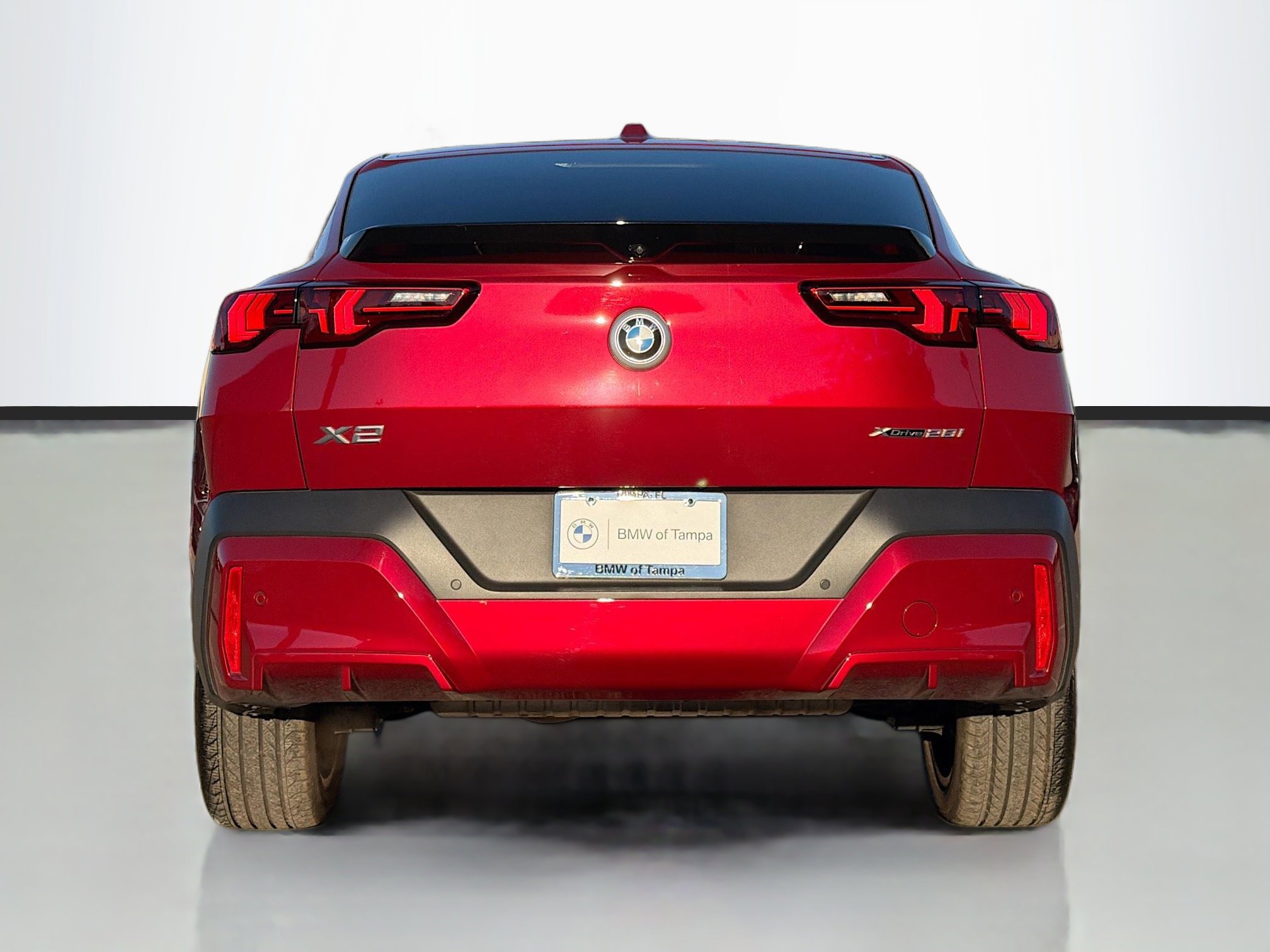 Used 2025 BMW X2 xDrive28i image 4