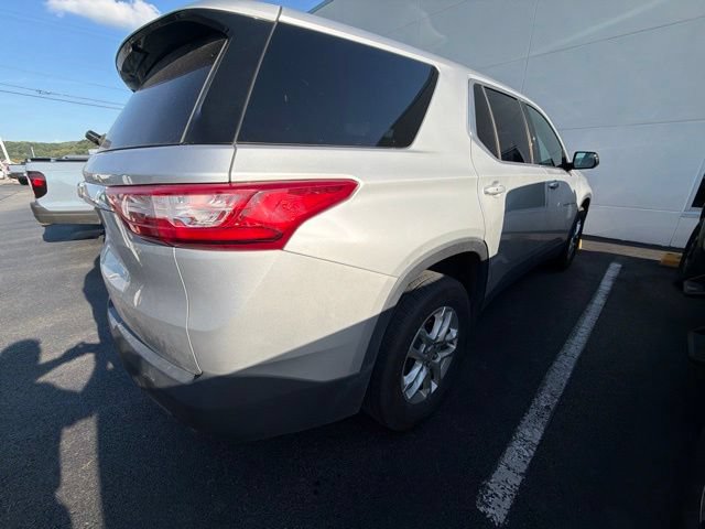 Used 2020 Chevrolet Traverse LS w/ LPO, Floor Liner Package FWD image 7