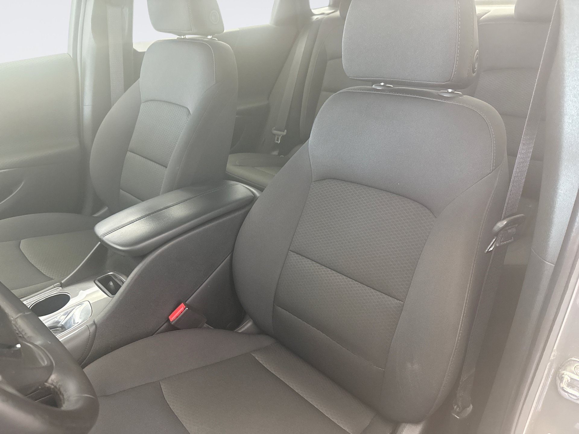 Used 2017 Chevrolet Malibu LT FWD image 11