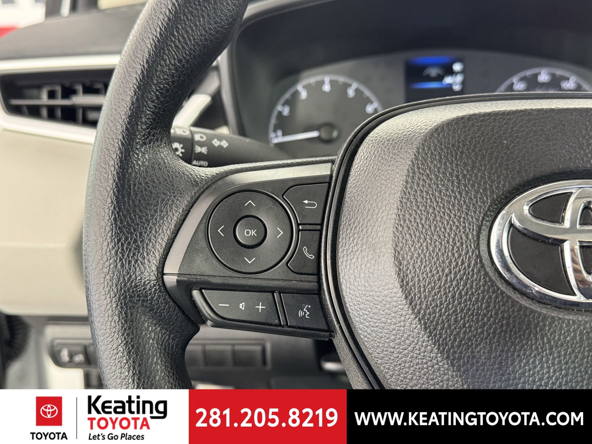 Certified 2025 Toyota Corolla LE image 28