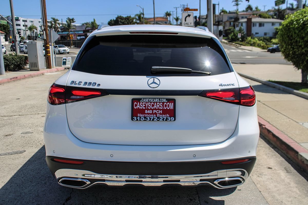 Used 2025 Mercedes-Benz GLC 350e 4MATIC image 4