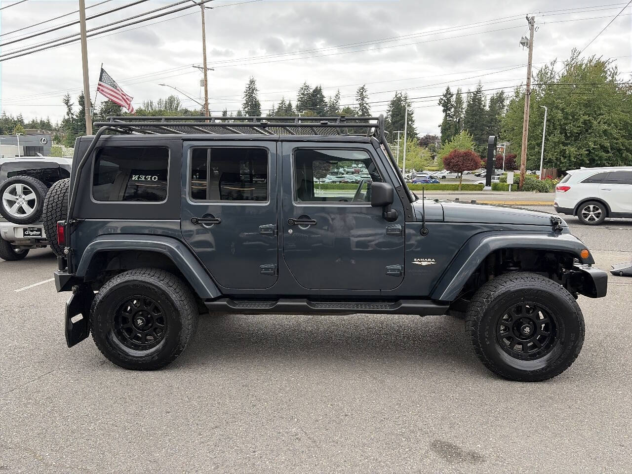 Used 2008 Jeep Wrangler Unlimited Sahara AWD/4WD image 11