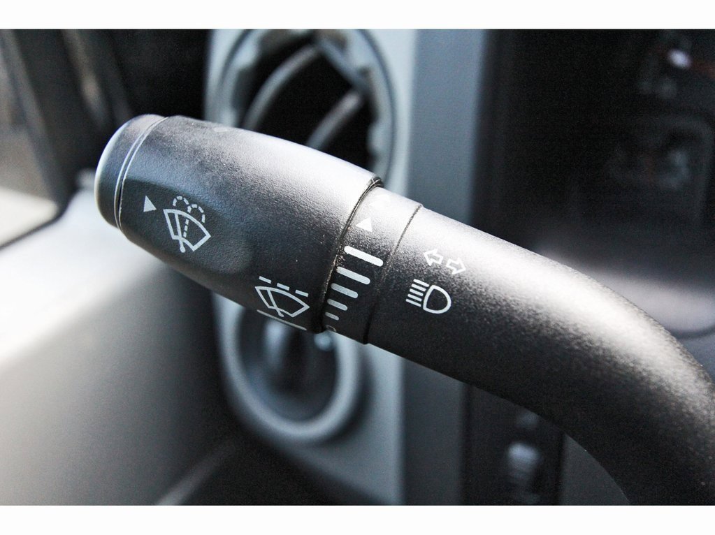 Used 2013 Ford E-350 and Econoline 350 XLT image 18