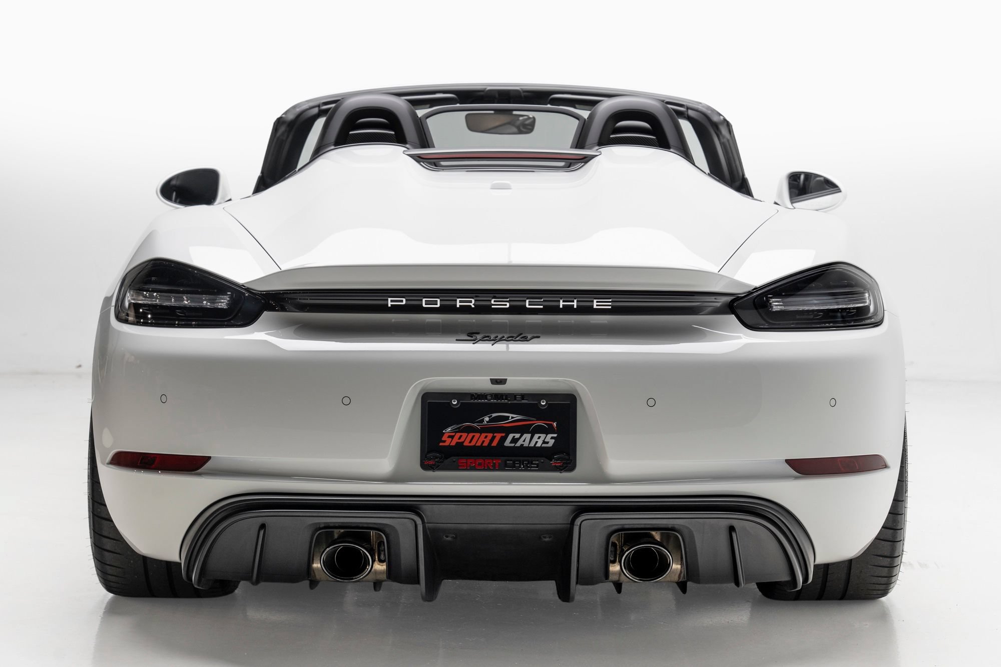 Used 2020 Porsche 718 Boxster Spyder RWD image 9