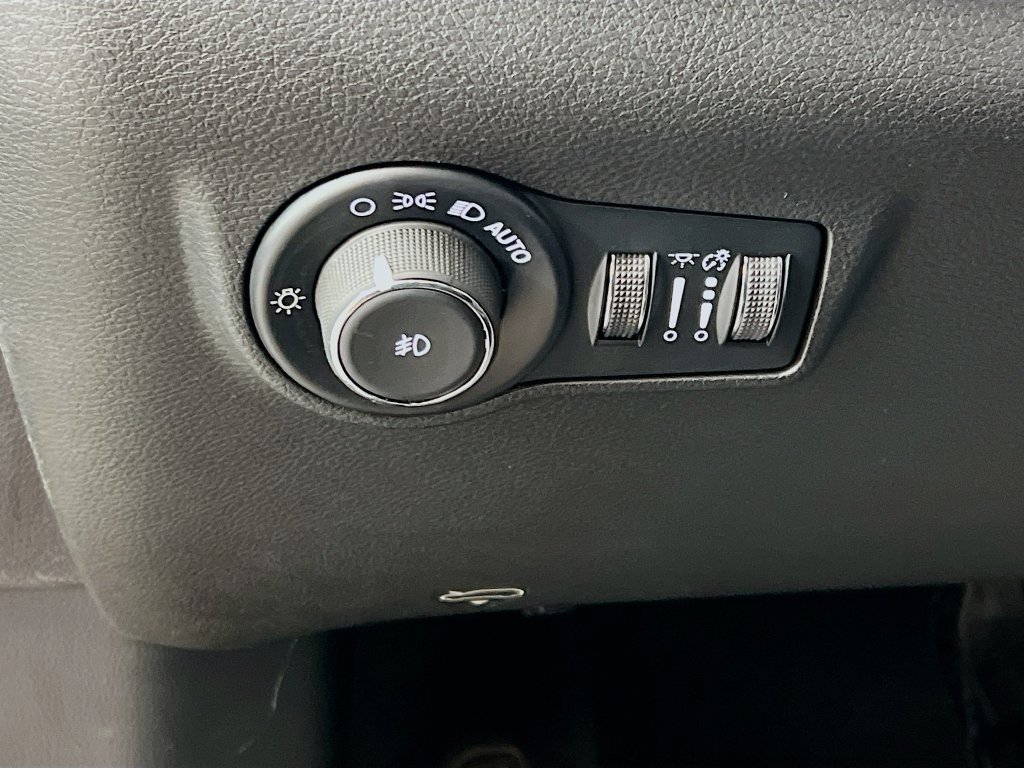 New 2026 Jeep Compass Latitude AWD/4WD image 10