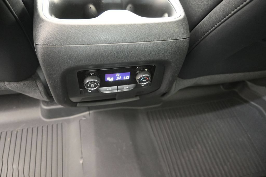 New 2026 Chevrolet Traverse RS w/ LPO, Floor Liner Package FWD image 18