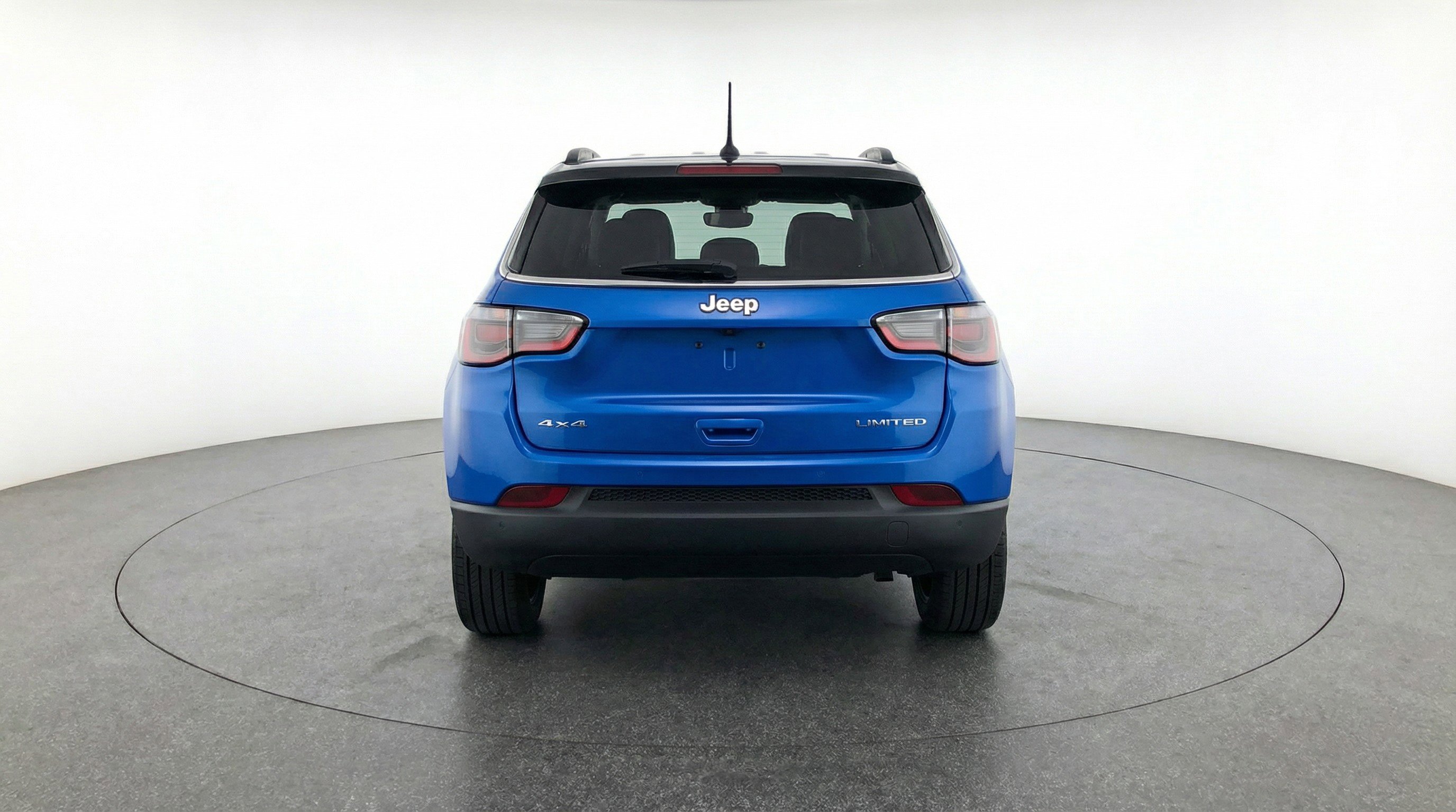 Used 2025 Jeep Compass Limited image 7