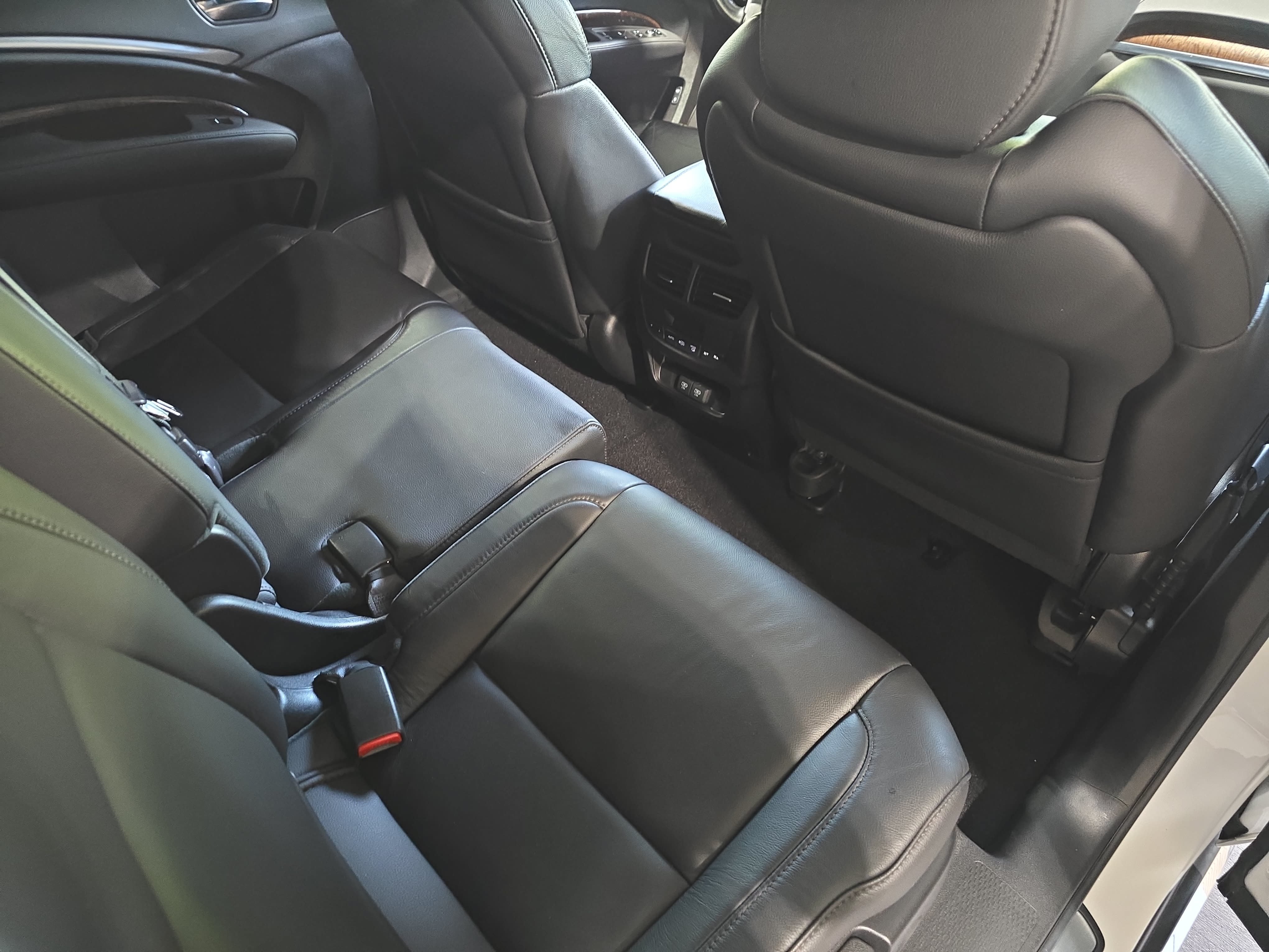 Used 2020 Acura MDX FWD image 37