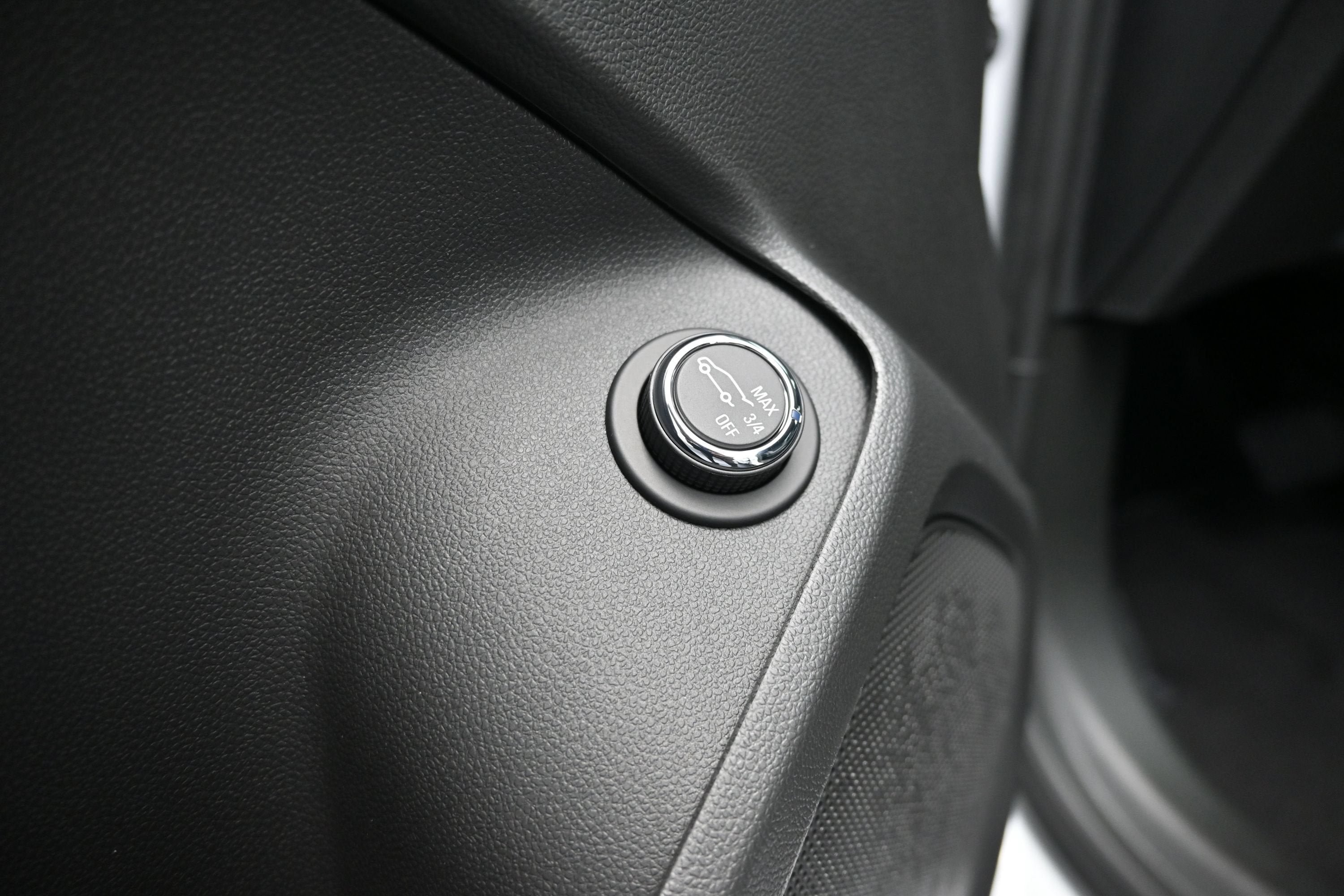 New 2026 Chevrolet TrailBlazer LT w/ Convenience Package FWD image 28