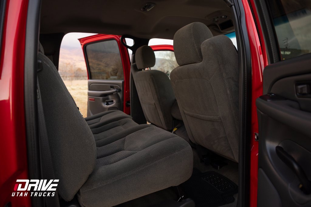 Used 2004 Chevrolet Silverado 2500 LS w/ Skid Plate Package image 16