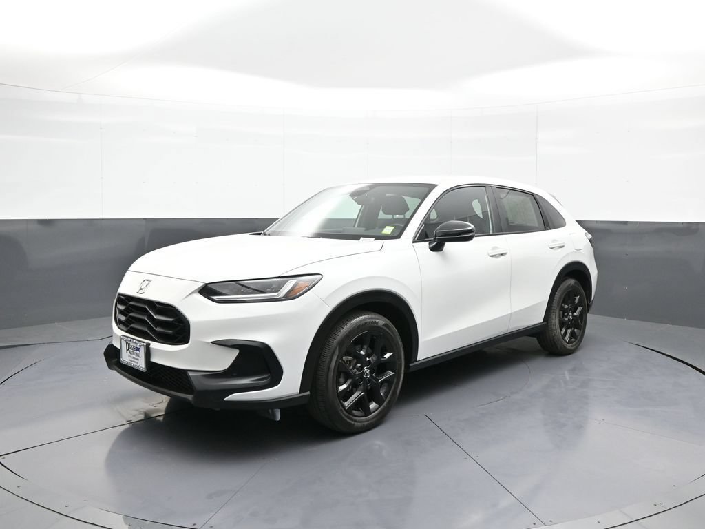 Certified 2025 Honda HR-V Sport image 10