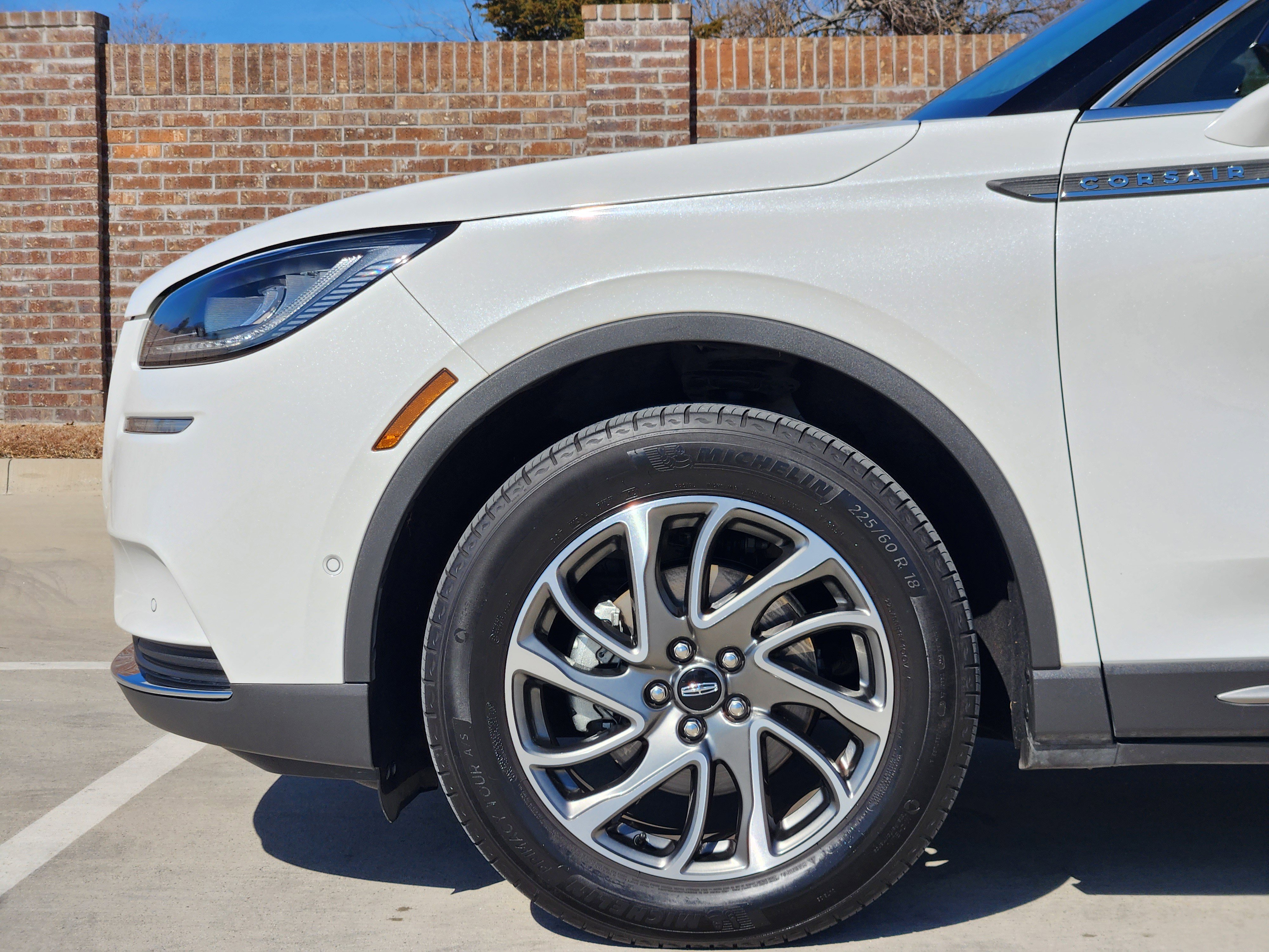 Used 2022 Lincoln Corsair AWD w/ Equipment Group 101A image 10