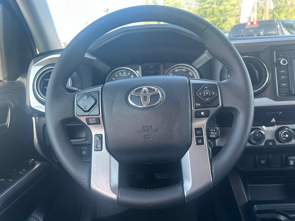 Used 2019 Toyota Tacoma SR5 AWD/4WD image 17