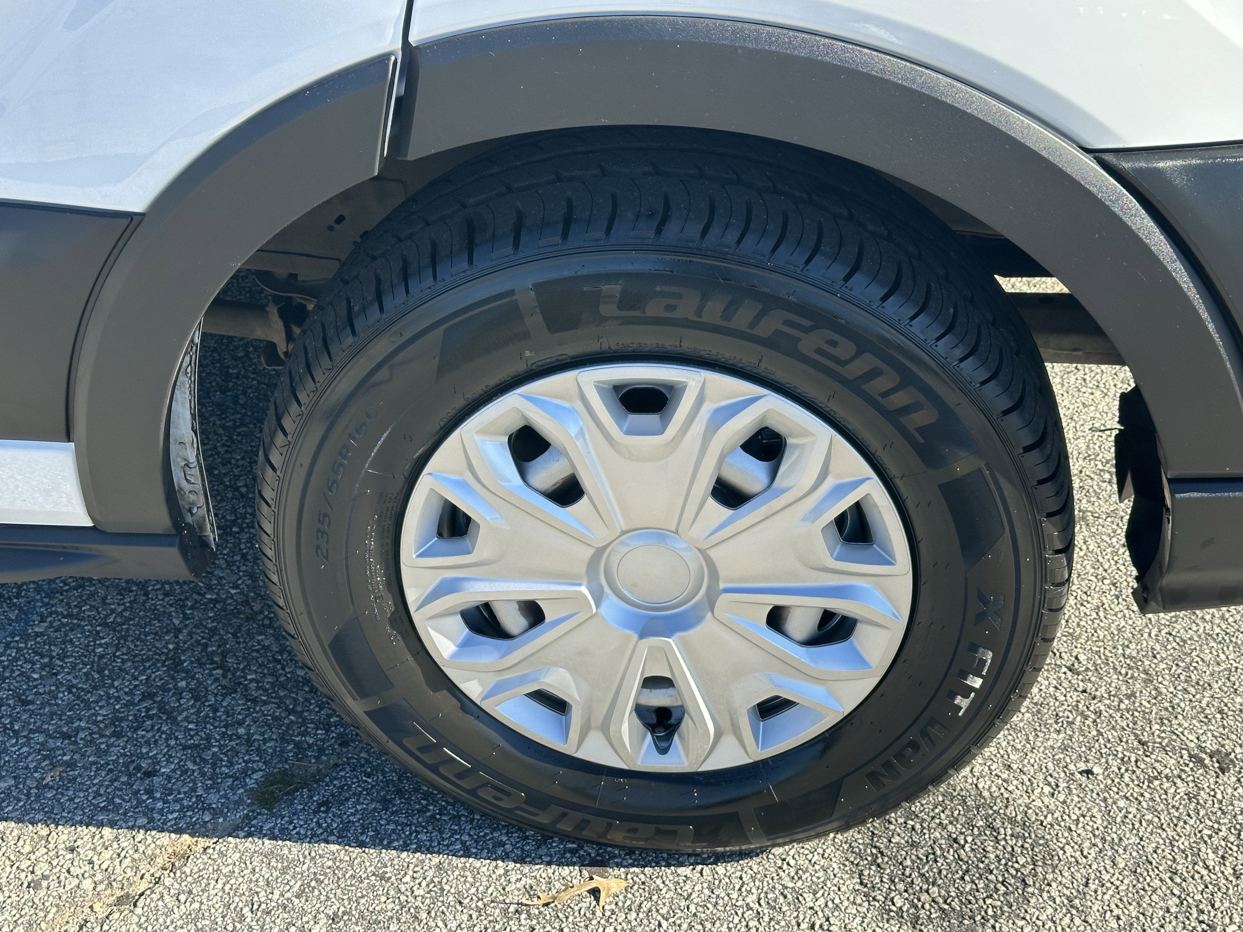 Used 2024 Ford Transit 350 XL image 15