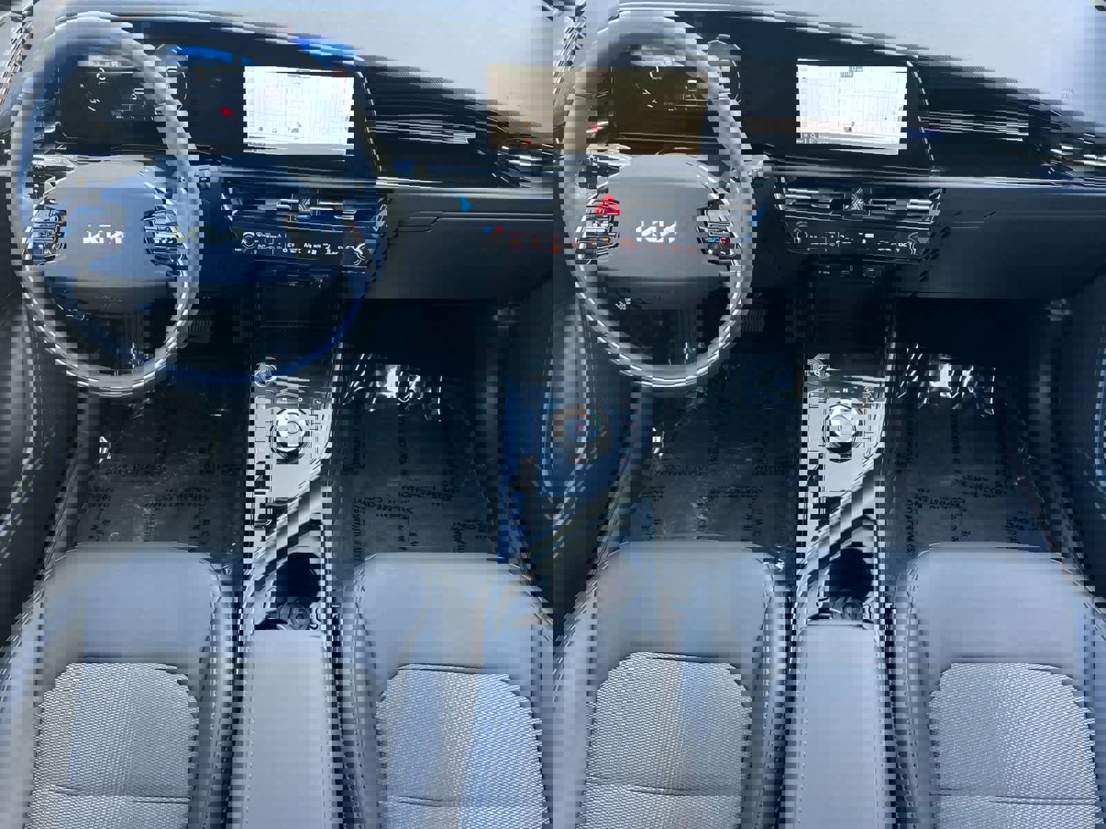 Used 2025 Kia Niro Wind image 4