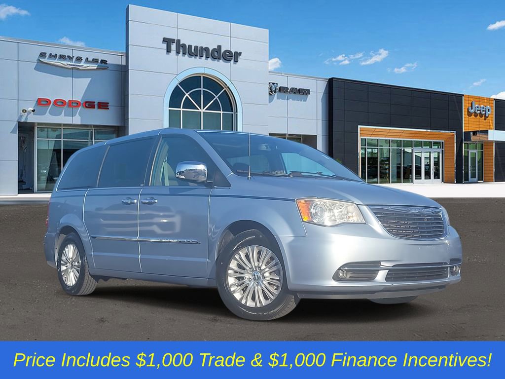 Used 2013 Chrysler Town & Country Limited w/ Luxury Group