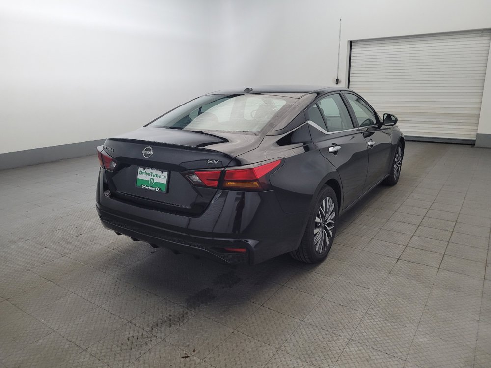 Used 2024 Nissan Altima 2.5 SV image 9