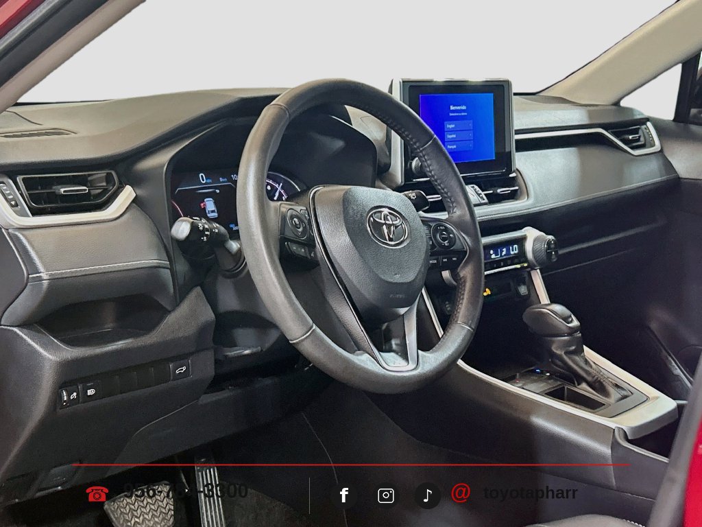 Used 2024 Toyota RAV4 XLE Premium FWD image 8