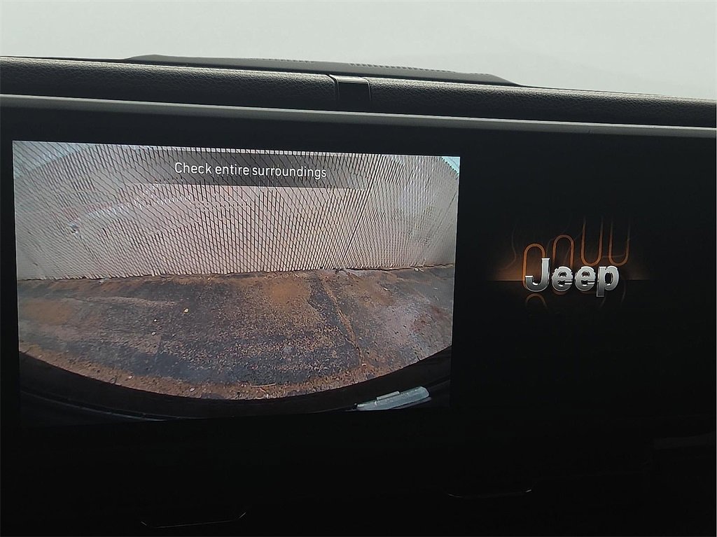 Used 2025 Jeep Wrangler Sport image 13