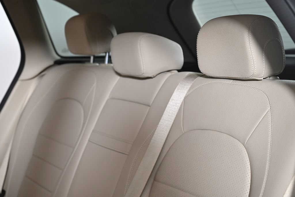 Used 2020 Mercedes-Benz GLC 300 4MATIC image 30