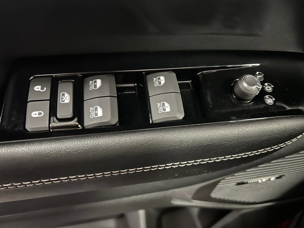 New 2025 Jeep Wagoneer L Series II image 5