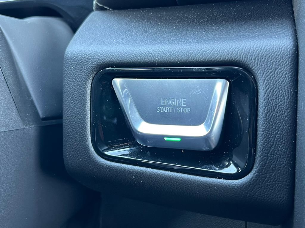 New 2025 GMC Yukon XL Denali w/ Denali Reserve Package image 34