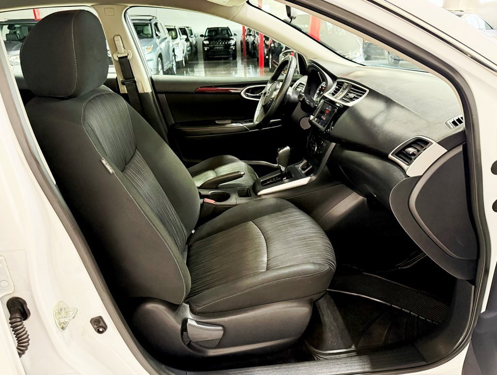 Used 2019 Nissan Sentra SV image 32