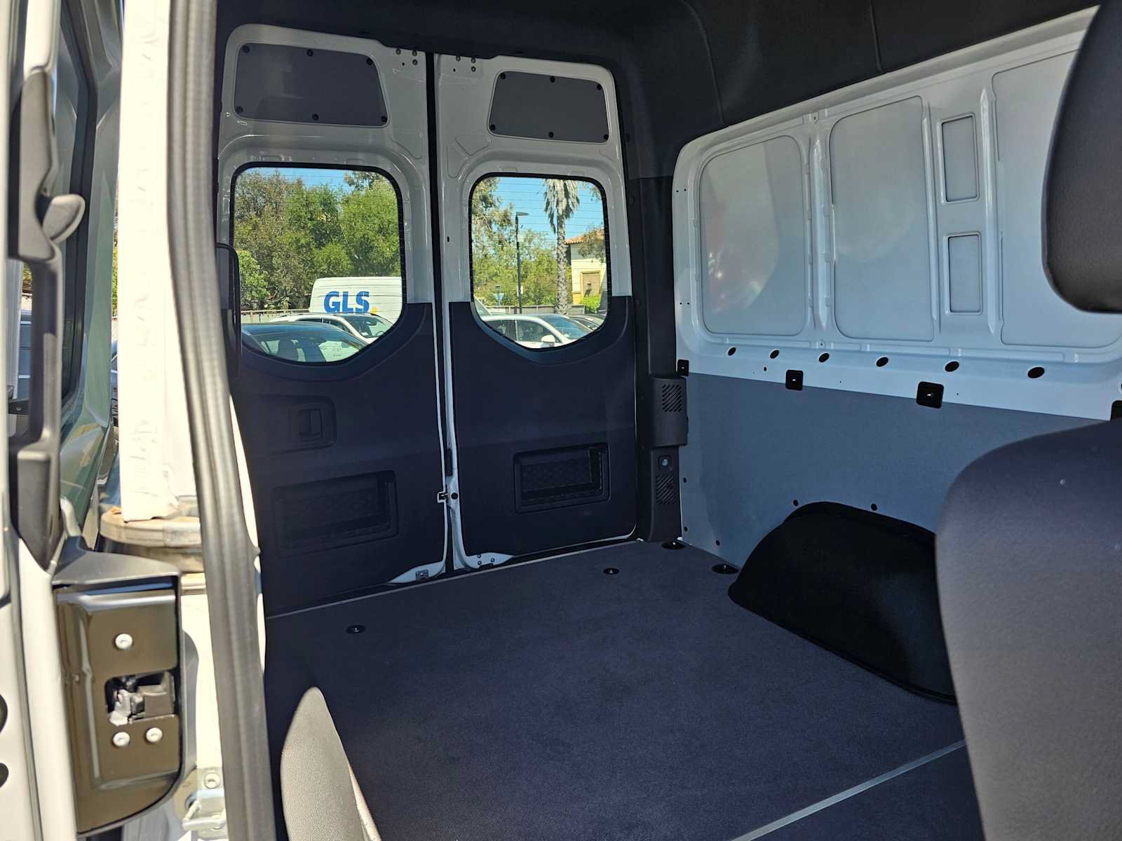 Used 2026 Mercedes-Benz Sprinter 2500 image 13