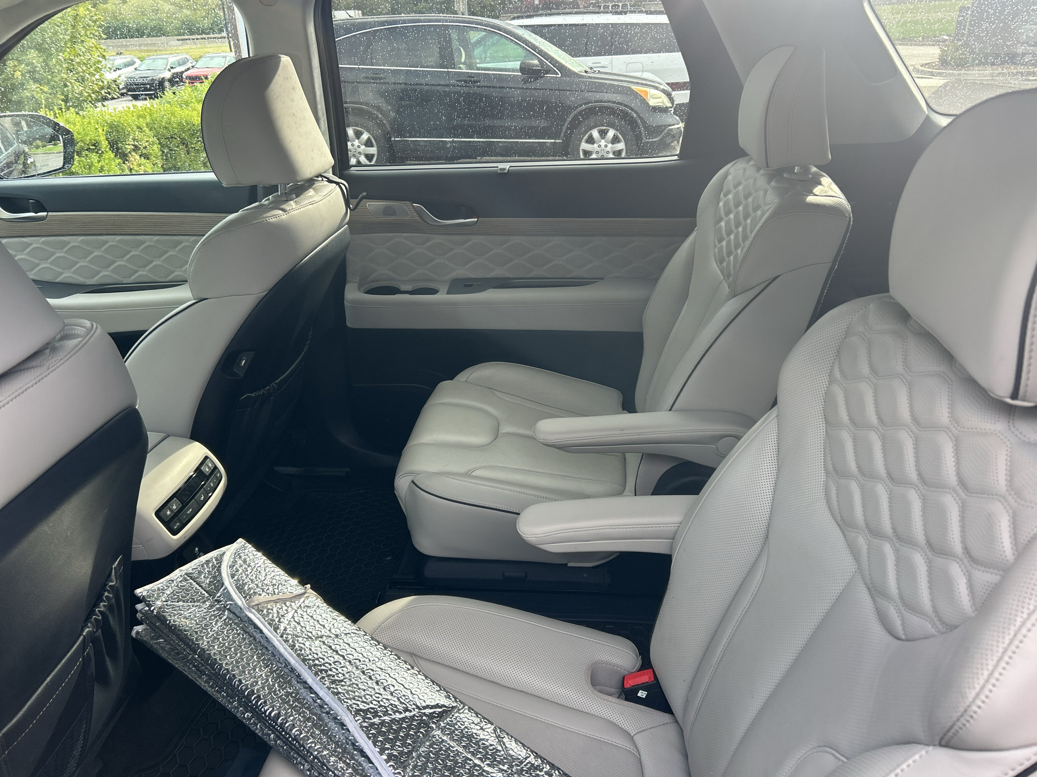 Used 2022 Hyundai Palisade Calligraphy w/ Cargo Package FWD image 4