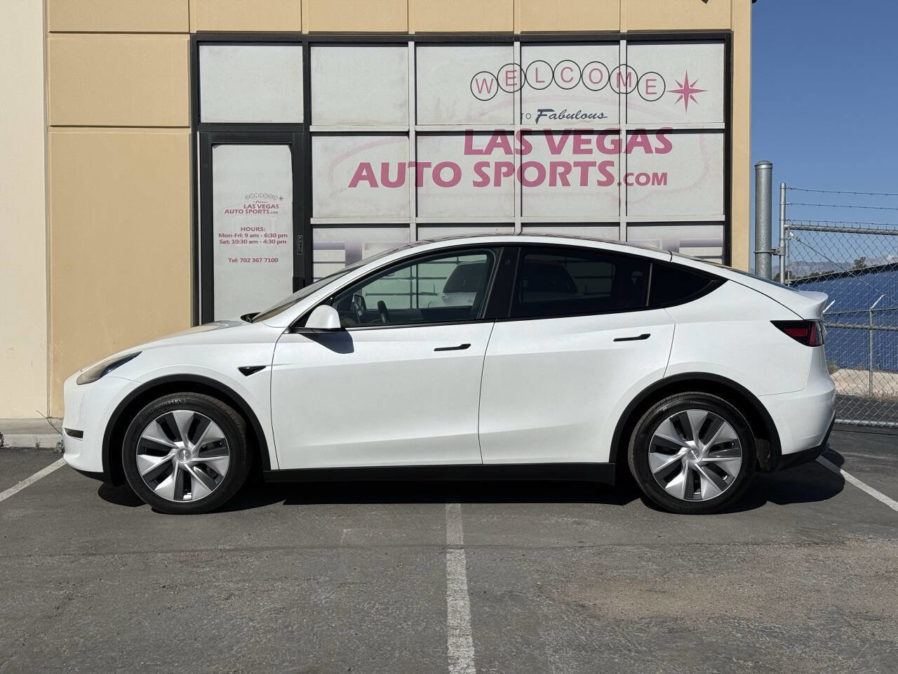 Used 2021 Tesla Model Y Long Range AWD/4WD image 5