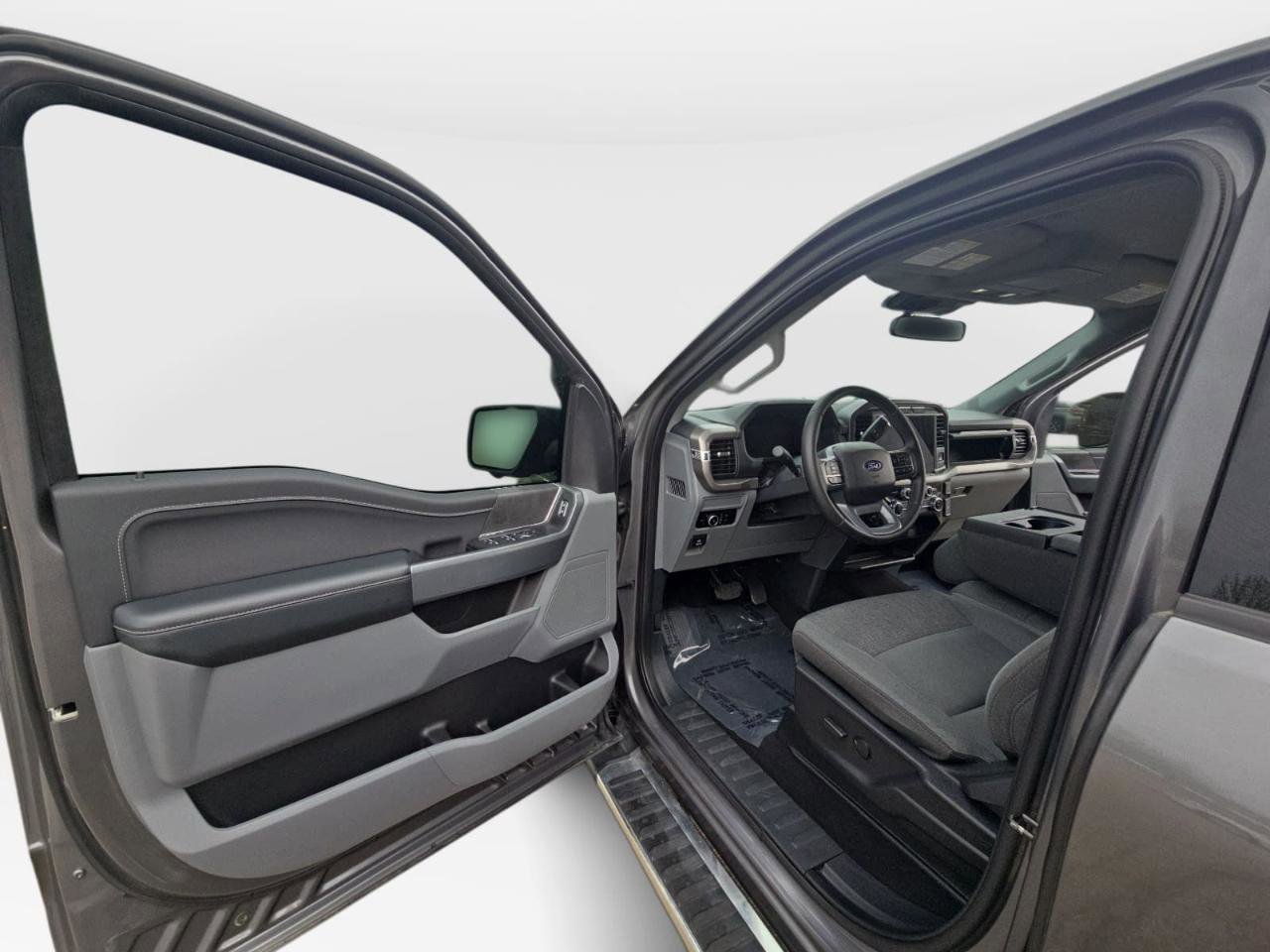 Used 2024 Ford F150 XLT AWD/4WD image 12