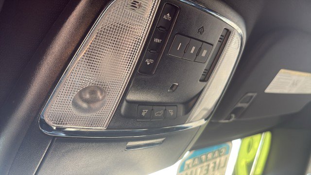 Used 2019 Jeep Grand Cherokee Altitude image 18