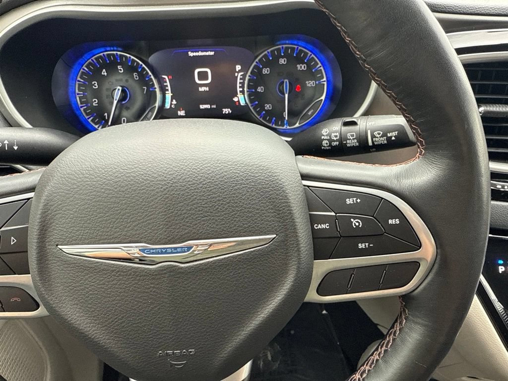 Used 2020 Chrysler Pacifica Touring-L Plus FWD image 27